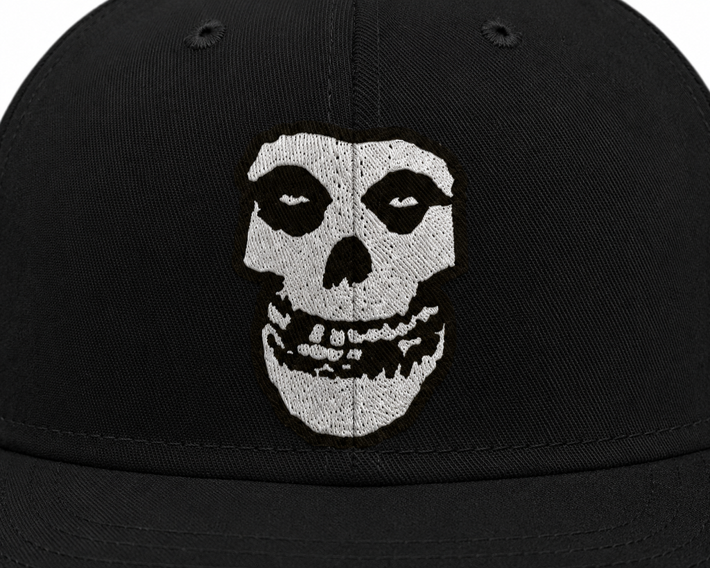 Misfits Unisex Snapback Cap With Bone White Classic Fiends Skull Design 
