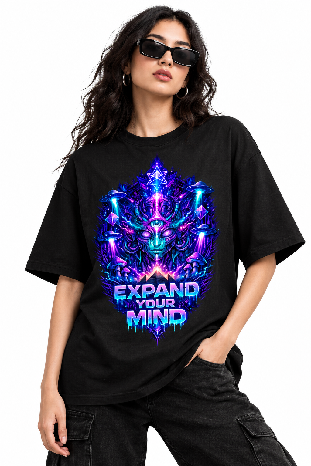 Psytrance Expand Your Mind Unisex Oversized Graphic T-Shirt With Cosmic Purple Psychedelic Alien Design Female Model